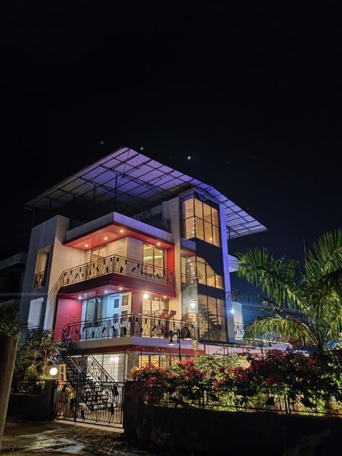 Karma - By Pine Villas Lonavala Eksteriør billede