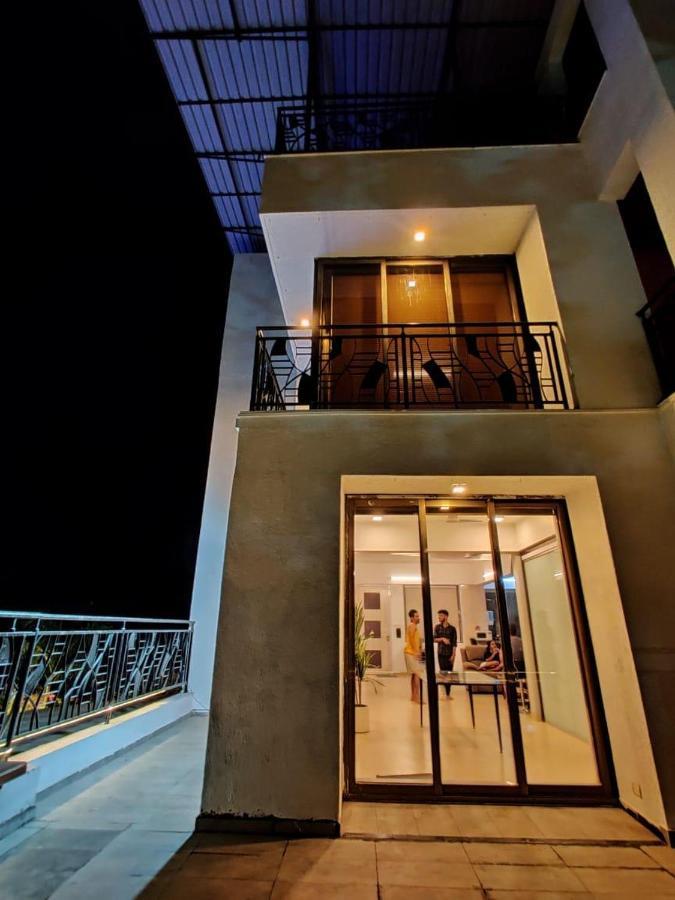 Karma - By Pine Villas Lonavala Eksteriør billede