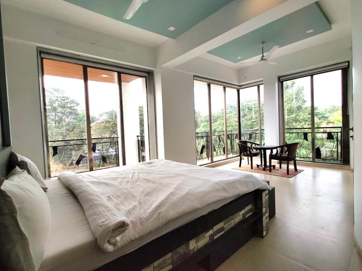 Karma - By Pine Villas Lonavala Eksteriør billede